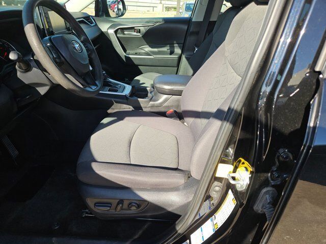 2021 Toyota RAV4 XLE Hurst TX
