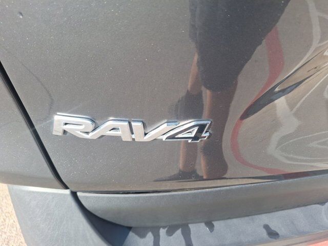 2021 Toyota RAV4 XLE Hurst TX