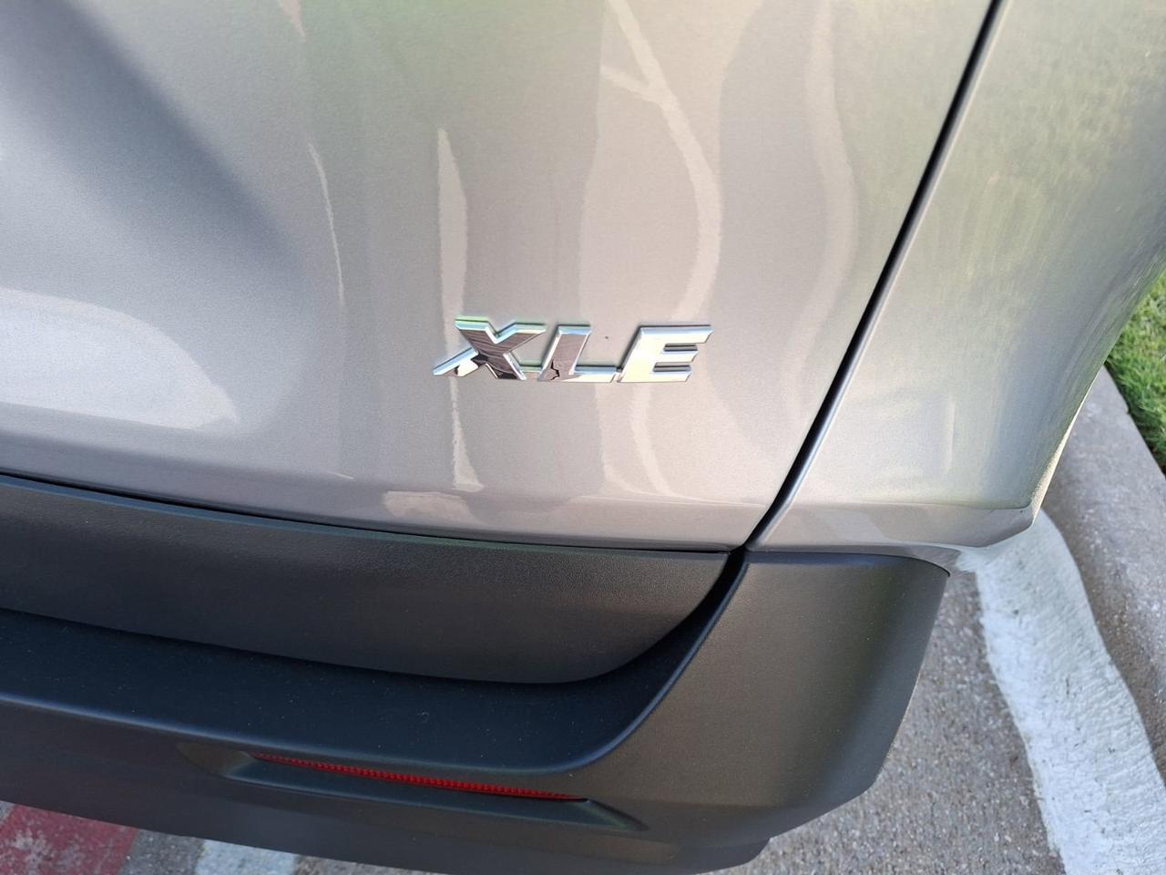 2021 Toyota RAV4 XLE Hurst TX