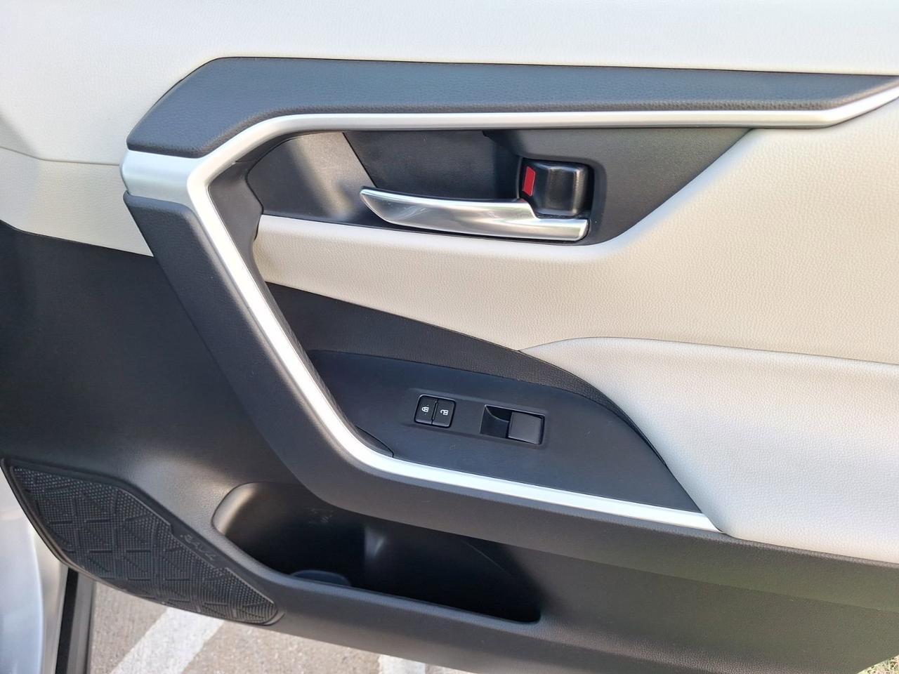 2021 Toyota RAV4 XLE Hurst TX