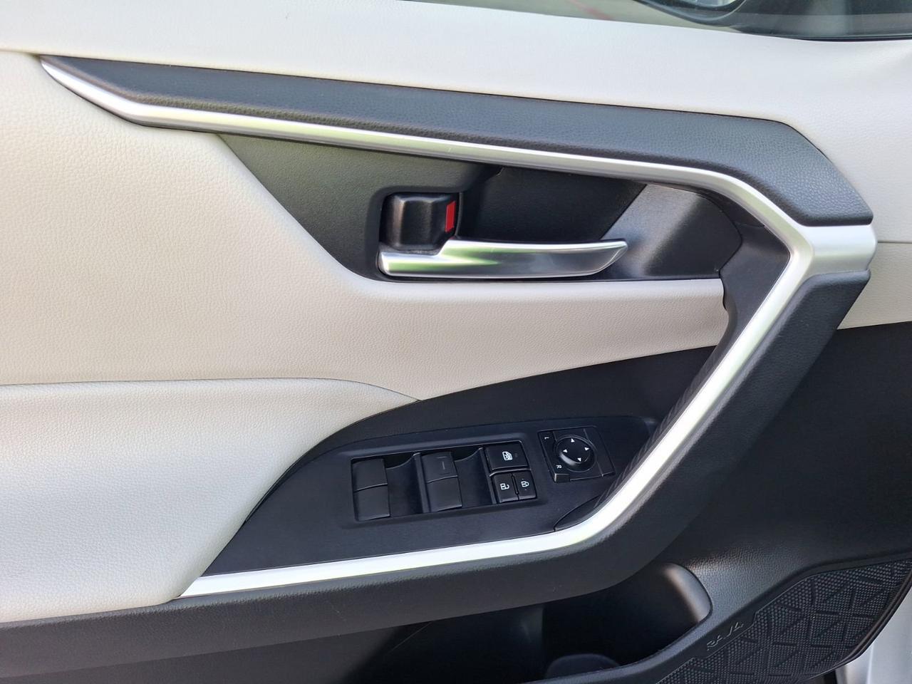 2021 Toyota RAV4 XLE Hurst TX