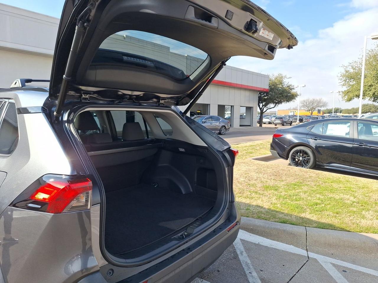 2021 Toyota RAV4 XLE Hurst TX