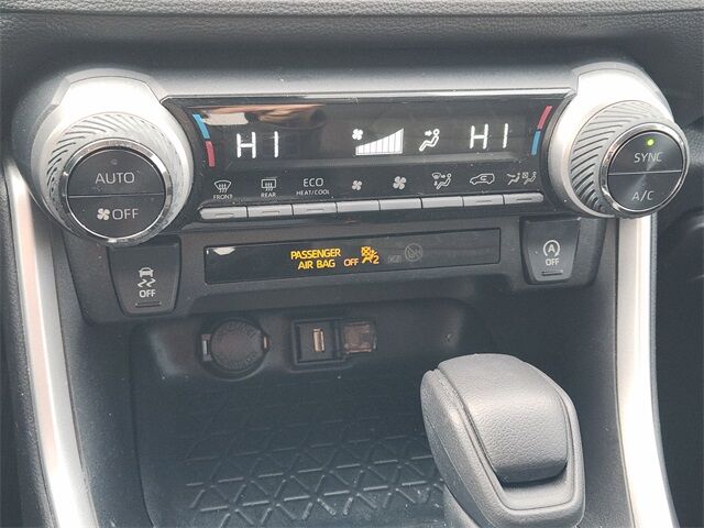 2021 Toyota RAV4 XLE Grapevine TX