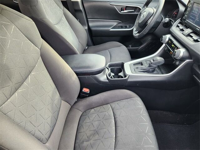 2021 Toyota RAV4 XLE Grapevine TX