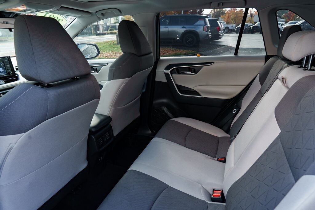 2021 Toyota RAV4 XLE Beaverton OR