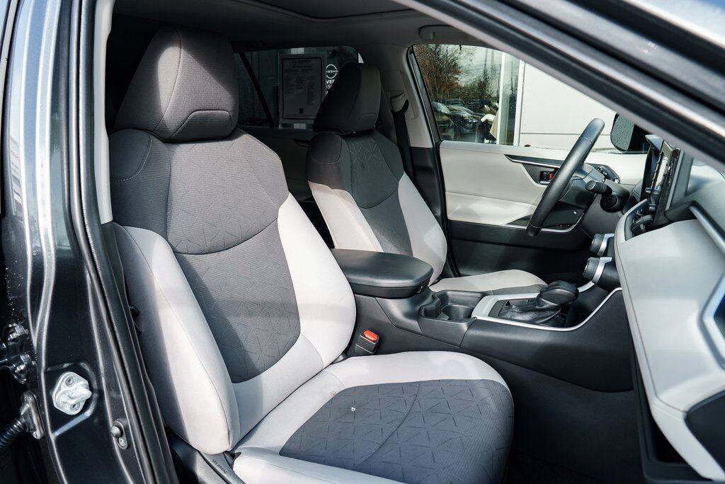 2021 Toyota RAV4 XLE Beaverton OR