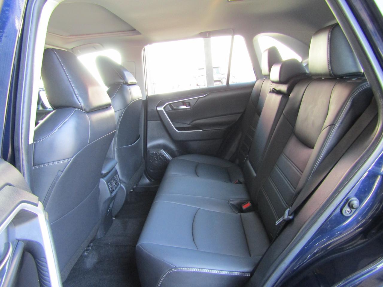 2021 Toyota RAV4 XLE Premium FWD (Natl) Grand Prairie TX