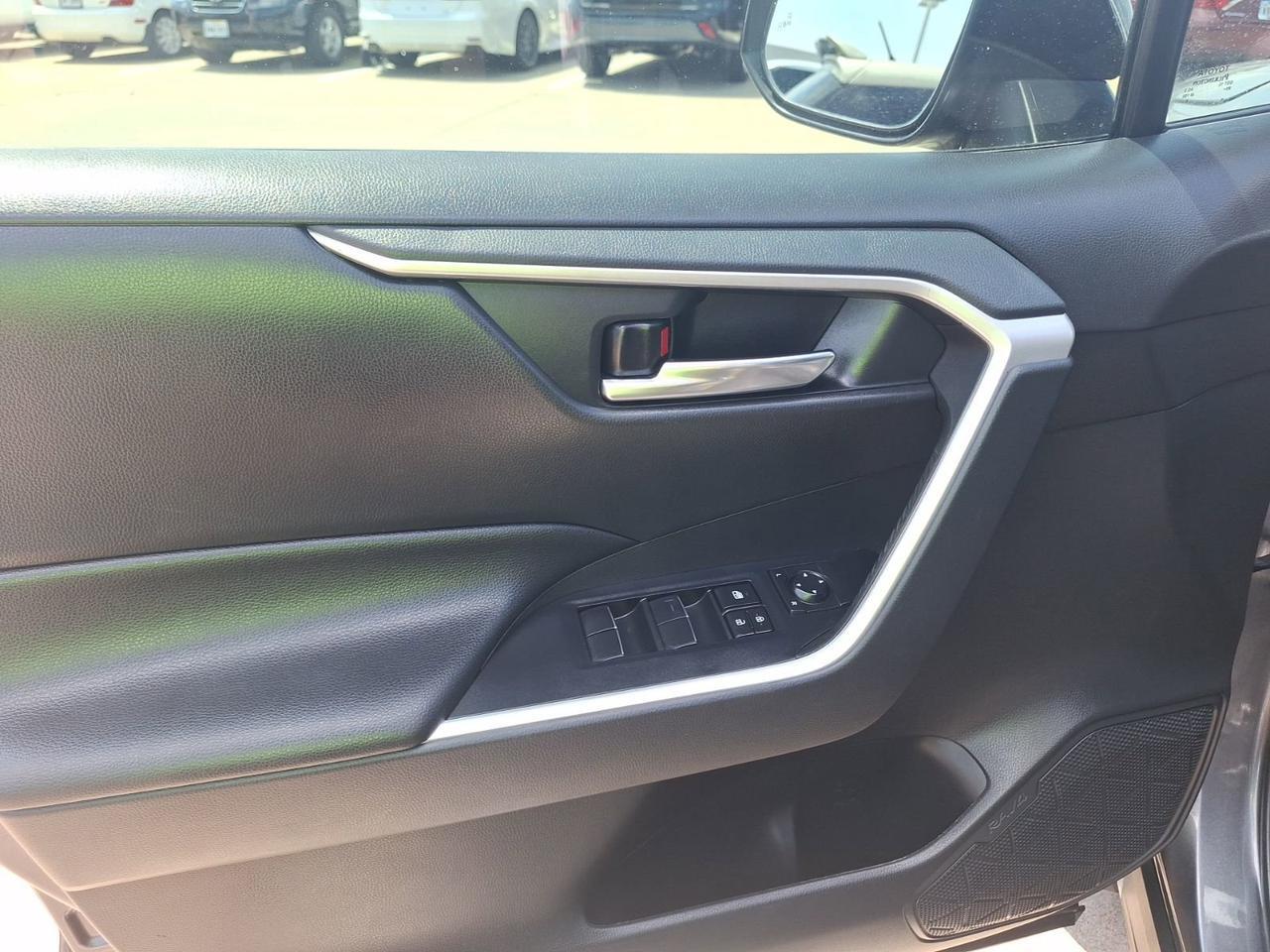 2021 Toyota RAV4 XLE Premium Hurst TX
