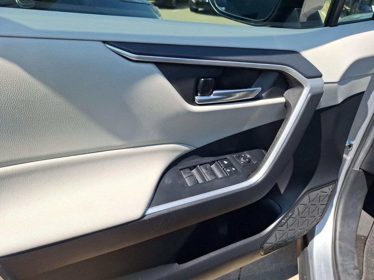 2021 Toyota RAV4 XLE Premium Hurst TX