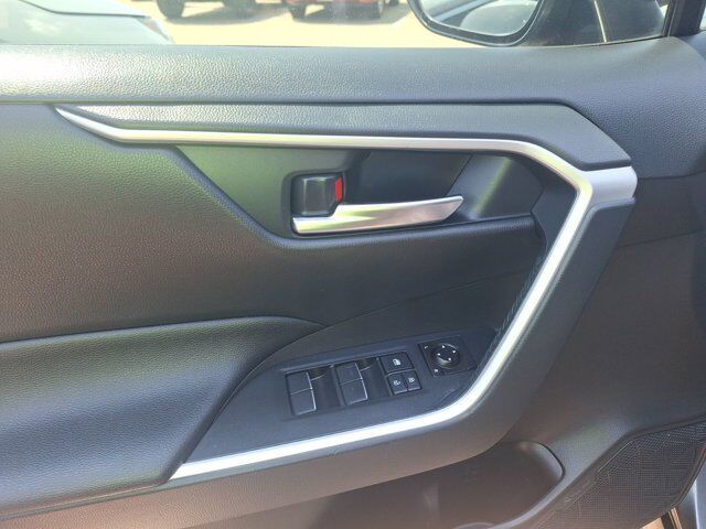 2021 Toyota RAV4 XLE Premium Hurst TX