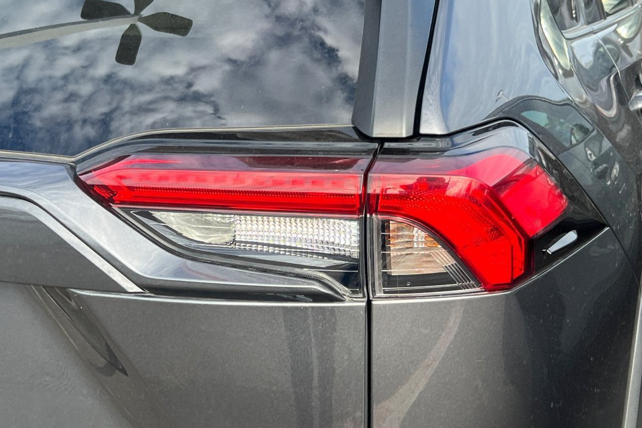 2021 Toyota RAV4 XLE Premium Roseville CA