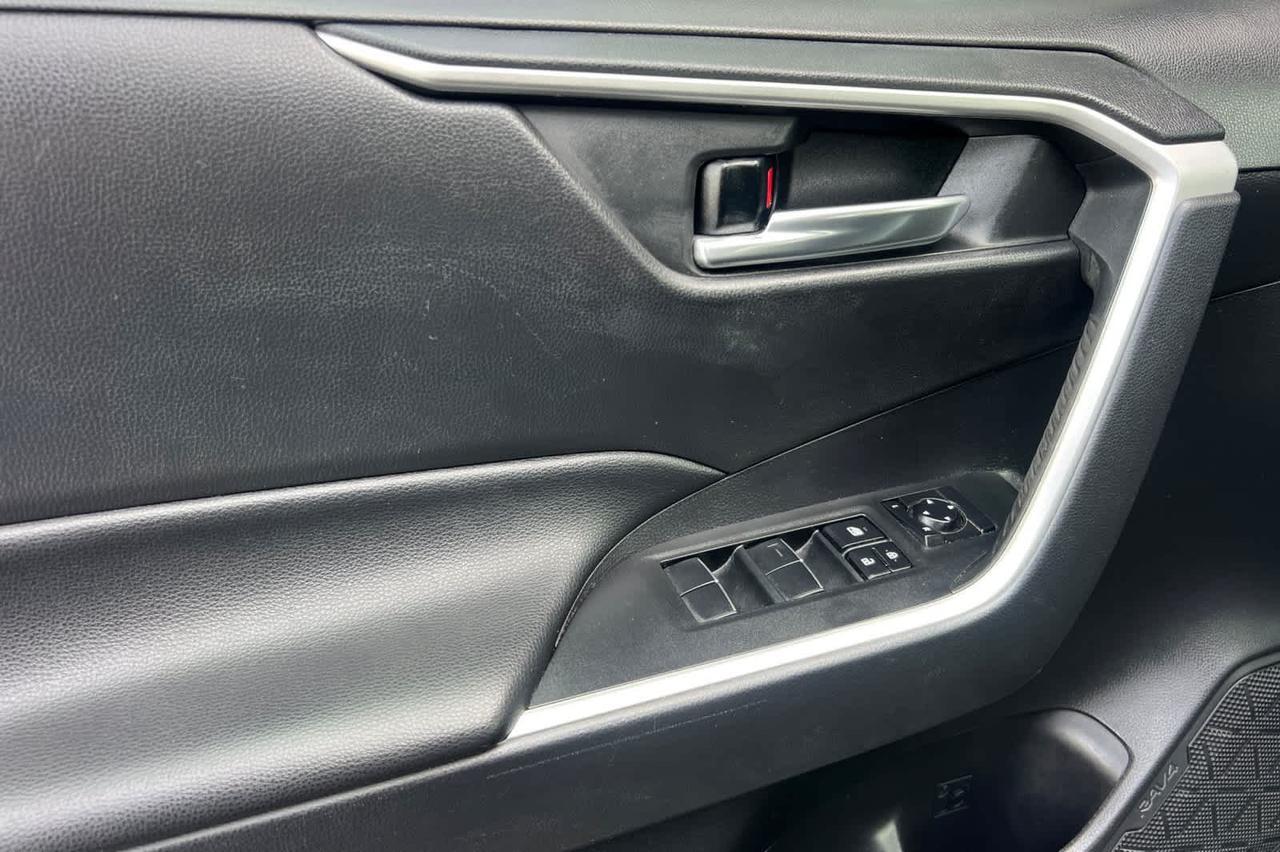 2021 Toyota RAV4 XLE Premium Roseville CA