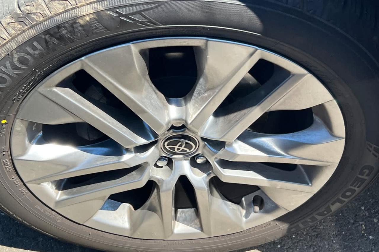 2021 Toyota RAV4 XLE Premium Roseville CA