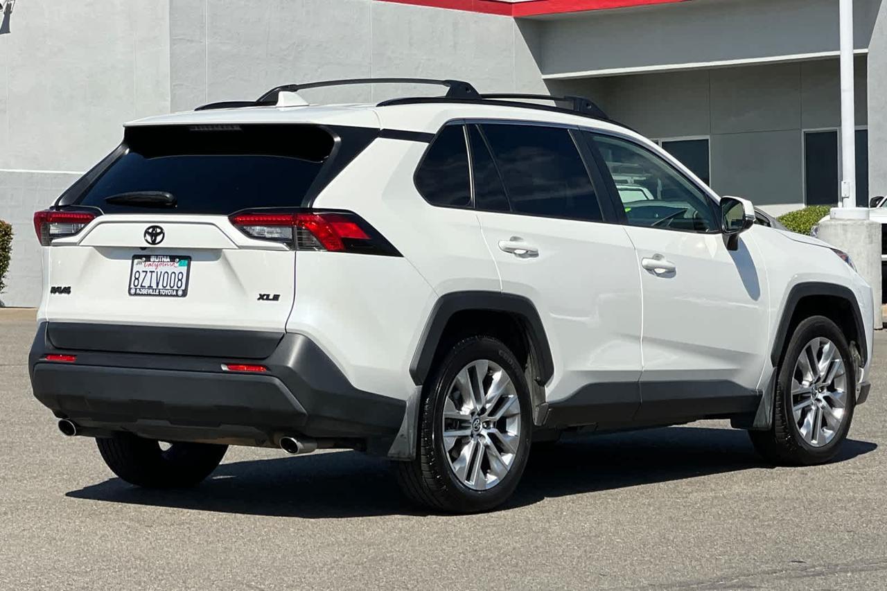 2021 Toyota RAV4 XLE Premium