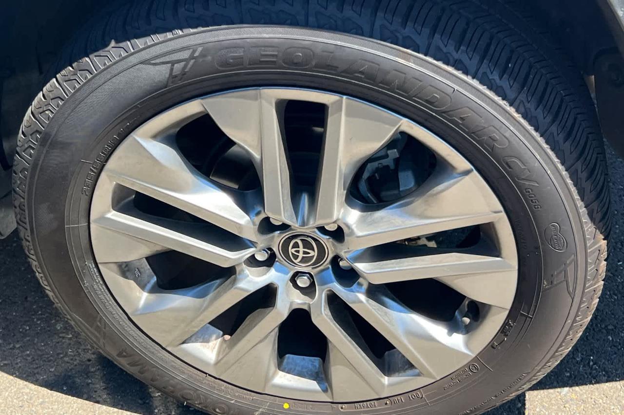 2021 Toyota RAV4 XLE Premium Roseville CA