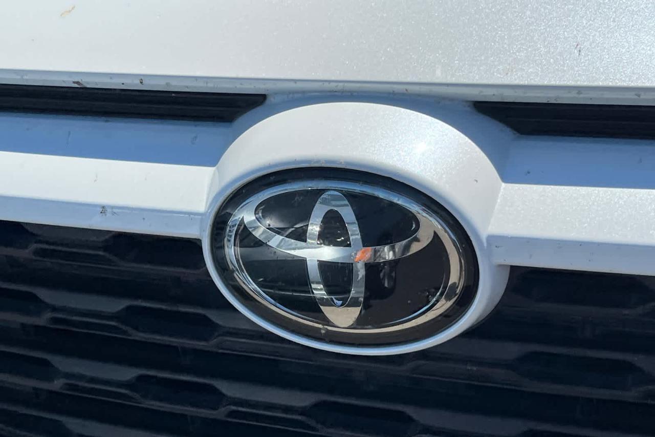 2021 Toyota RAV4 XLE Premium Roseville CA
