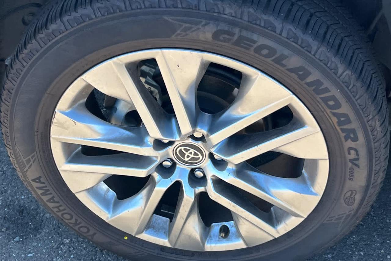 2021 Toyota RAV4 XLE Premium Roseville CA