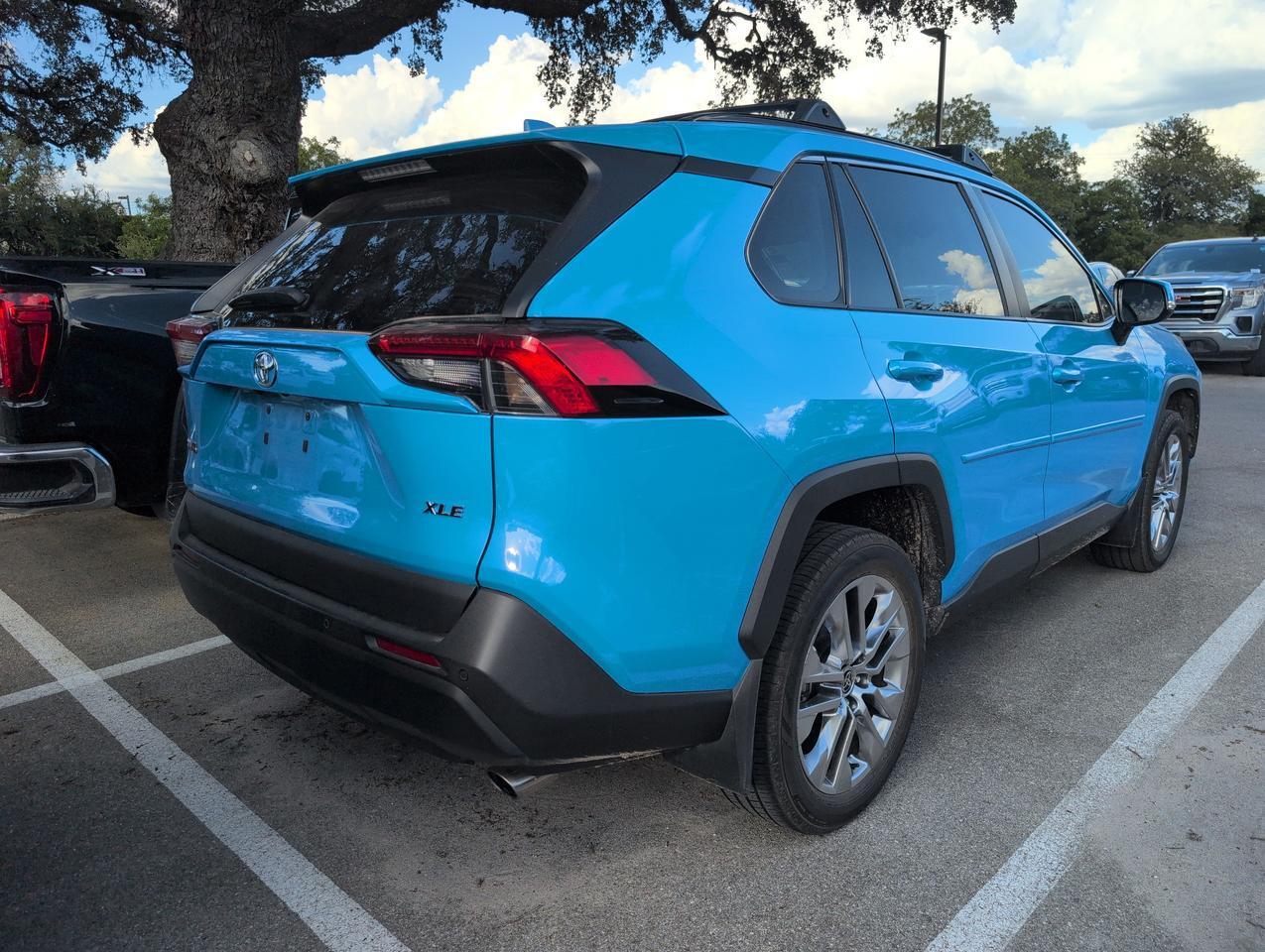 2021 Toyota RAV4 XLE Premium