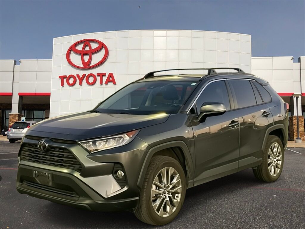 2021 Toyota RAV4 XLE Premium