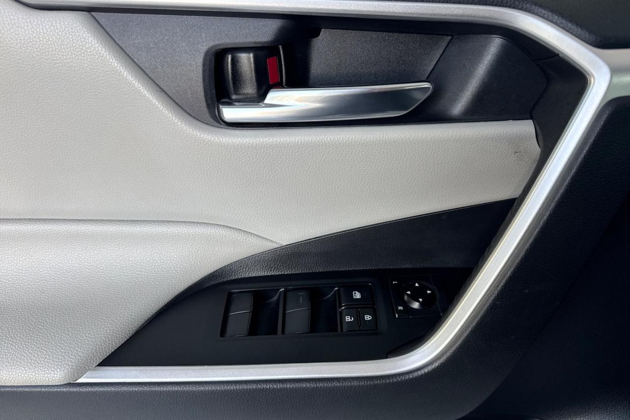2021 Toyota RAV4 XLE Roseville CA