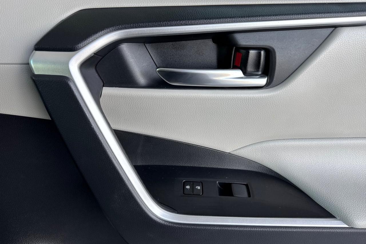 2021 Toyota RAV4 XLE Roseville CA