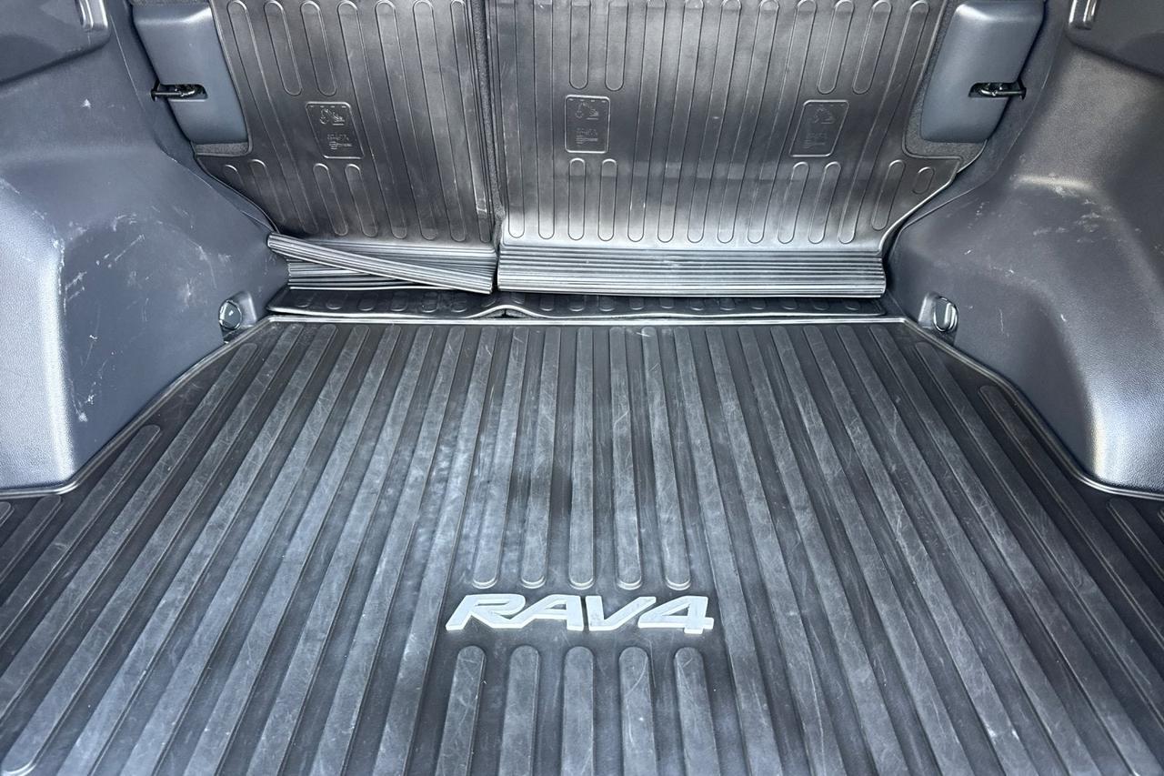 2021 Toyota RAV4 XLE Roseville CA