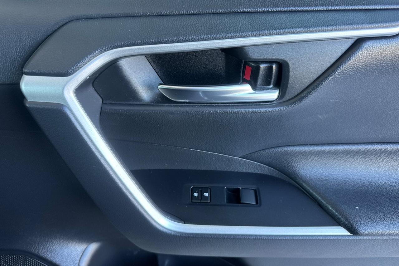 2021 Toyota RAV4 XLE Roseville CA