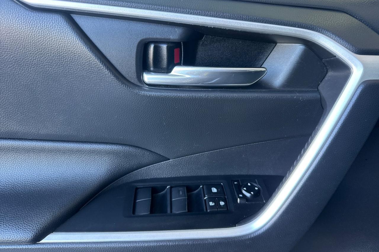 2021 Toyota RAV4 XLE Roseville CA