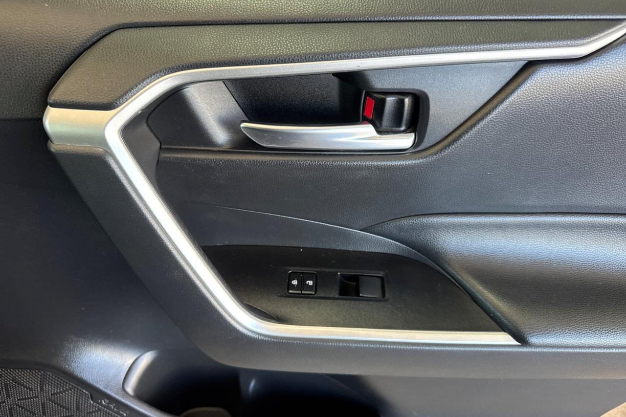 2021 Toyota RAV4 XLE Roseville CA
