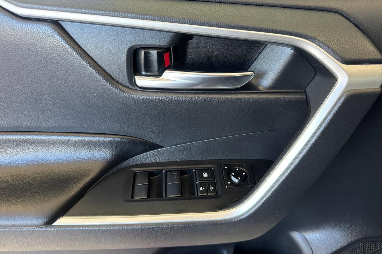 2021 Toyota RAV4 XLE Roseville CA