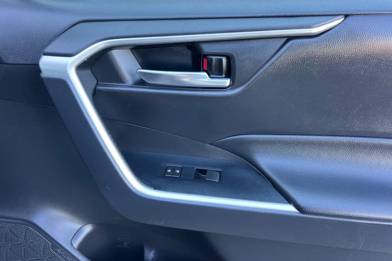 2021 Toyota RAV4 XLE Roseville CA