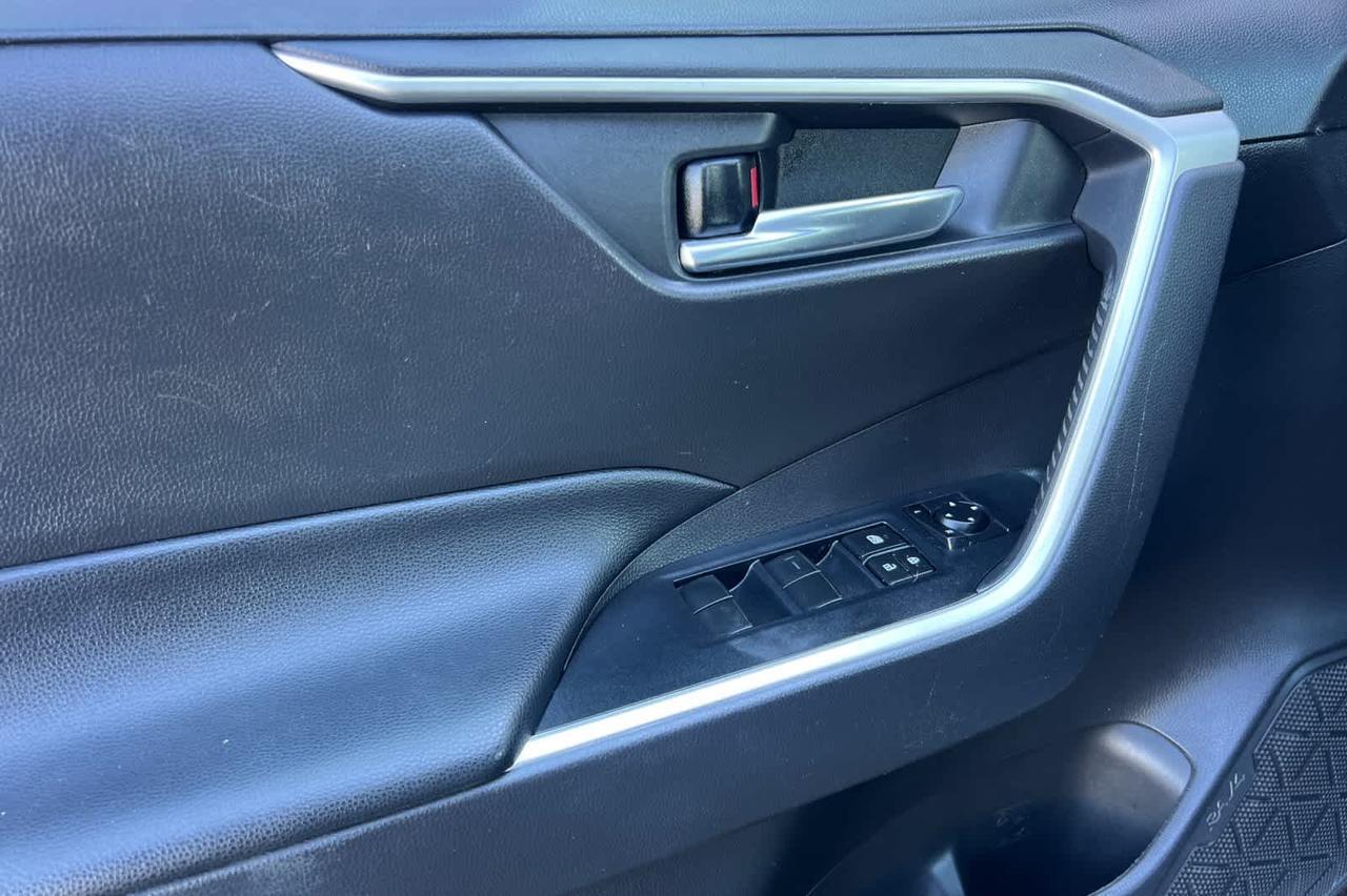 2021 Toyota RAV4 XLE Roseville CA