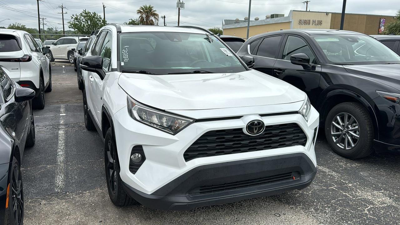 2021 Toyota RAV4 XLE