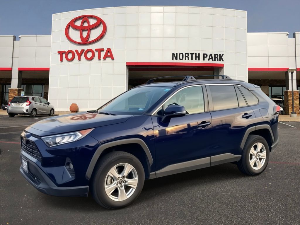 2021 Toyota RAV4 XLE