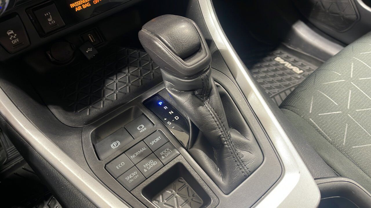 2021 Toyota RAV4 XLE Sherwood Park AB