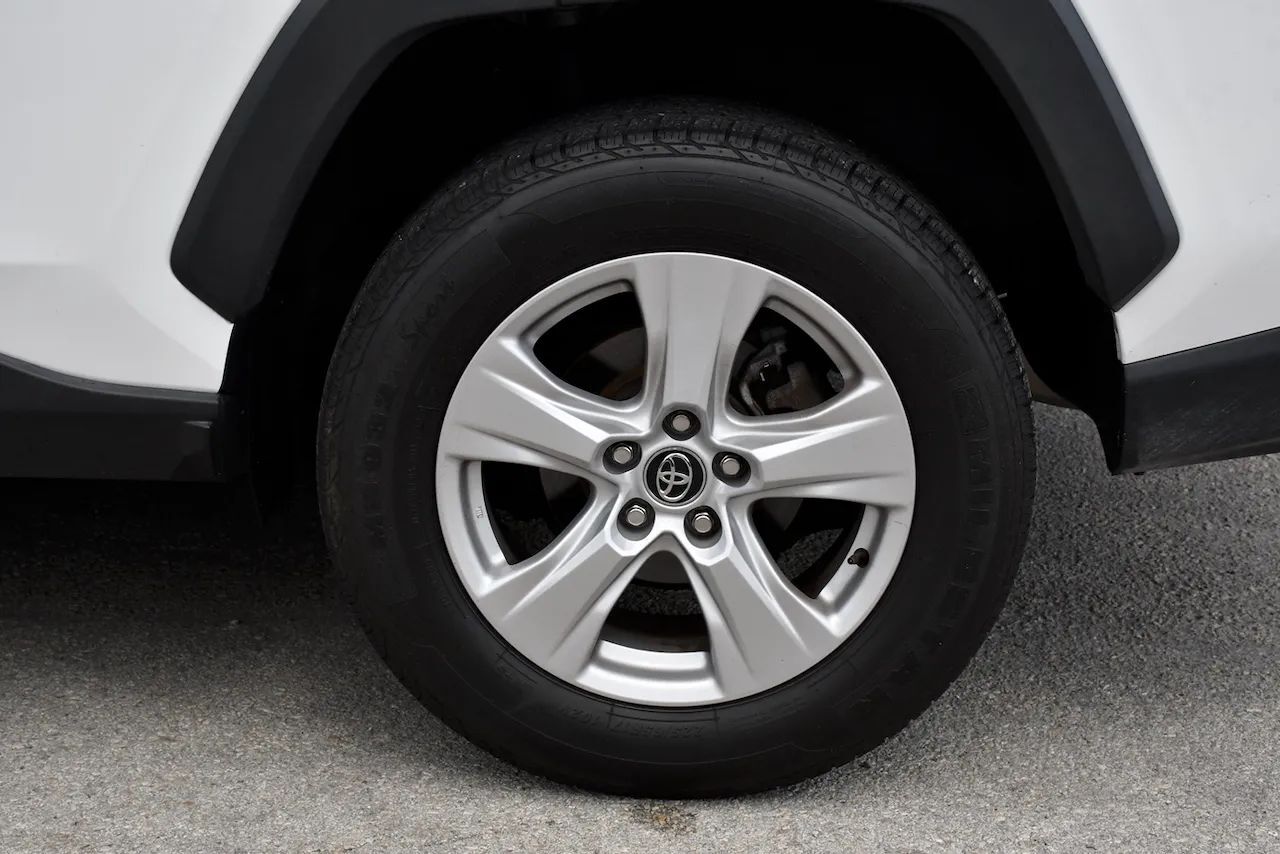 2021 Toyota RAV4 XLE Sport Utility 4D Miami Gardens FL