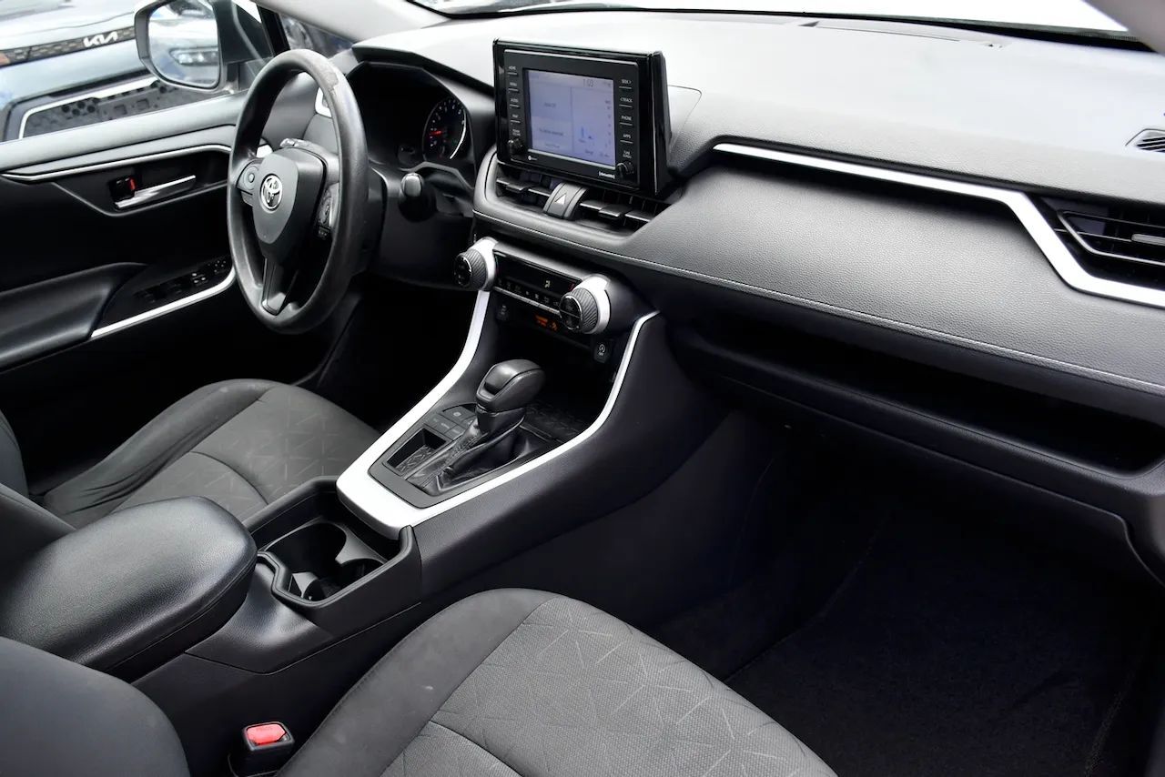 2021 Toyota RAV4 XLE Sport Utility 4D Miami Gardens FL