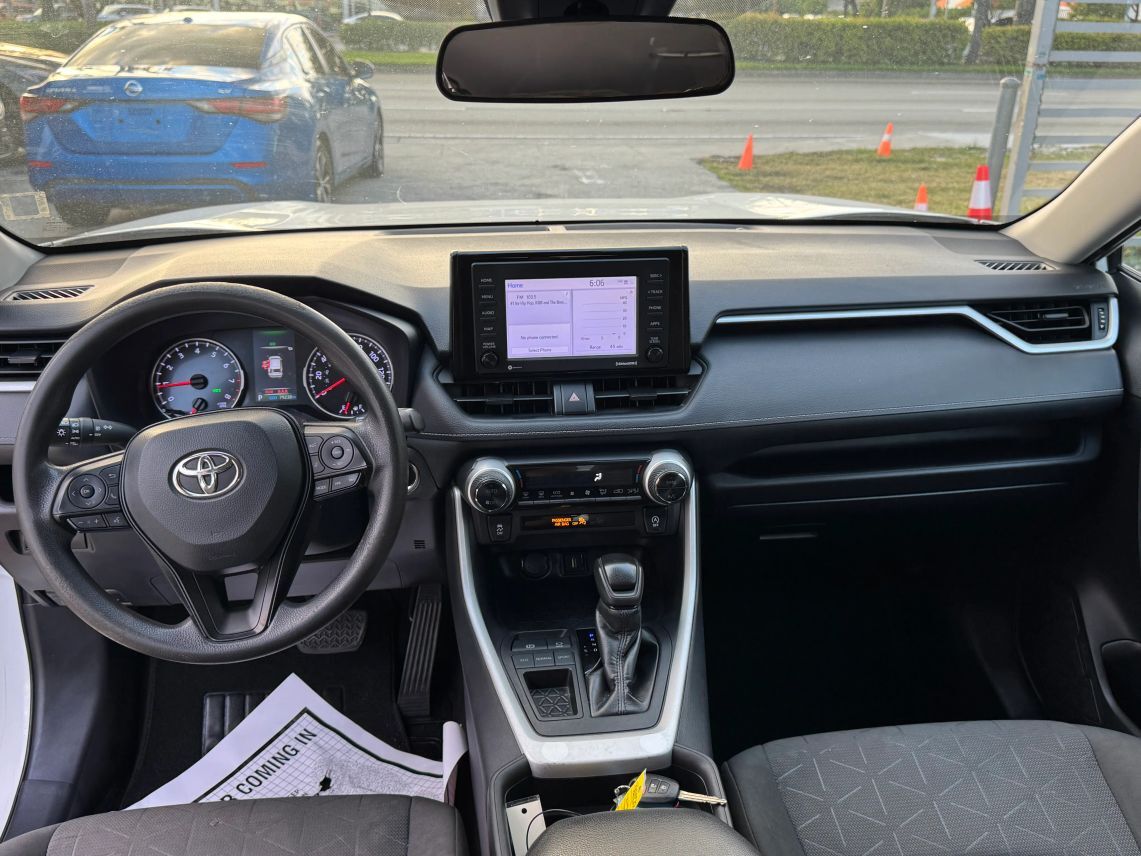 2021 Toyota RAV4 XLE Sport Utility 4D Miami Gardens FL