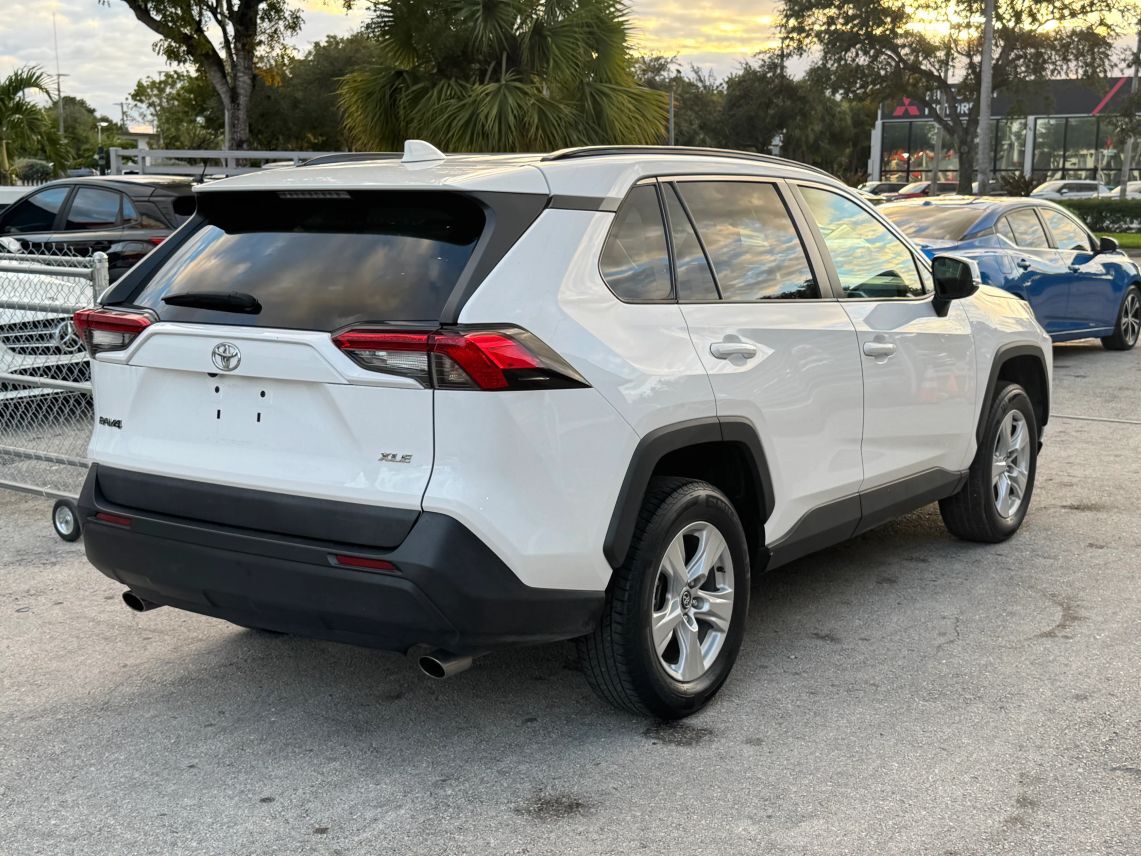 2021 Toyota RAV4 XLE Sport Utility 4D Miami Gardens FL