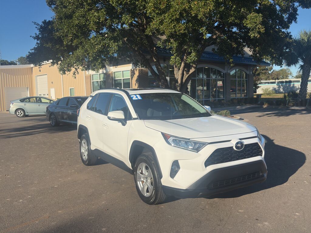 2021 Toyota RAV4 XLE