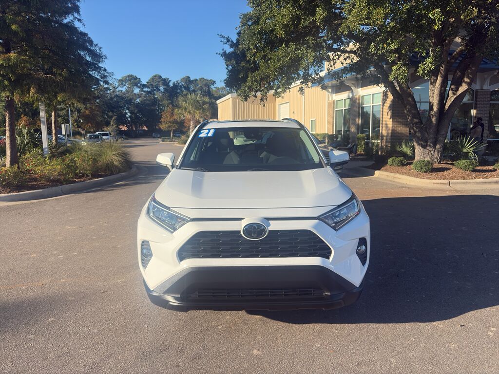 2021 Toyota RAV4 XLE