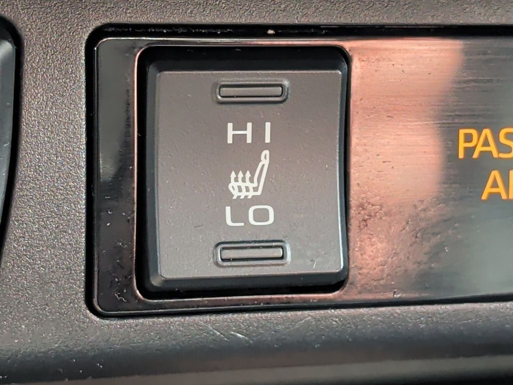 2021 Toyota RAV4 XLE Worcester MA