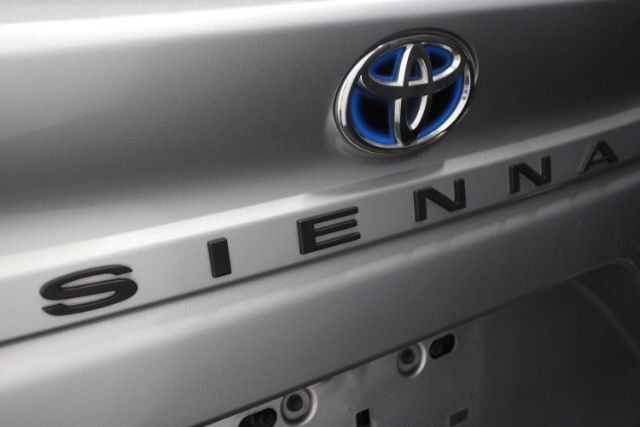 2021 Toyota Sienna LE Hybrid Chantilly VA
