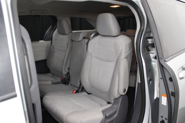 2021 Toyota Sienna LE Hybrid Chantilly VA