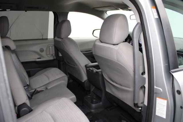 2021 Toyota Sienna LE Hybrid Chantilly VA