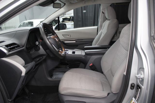 2021 Toyota Sienna LE Hybrid Chantilly VA