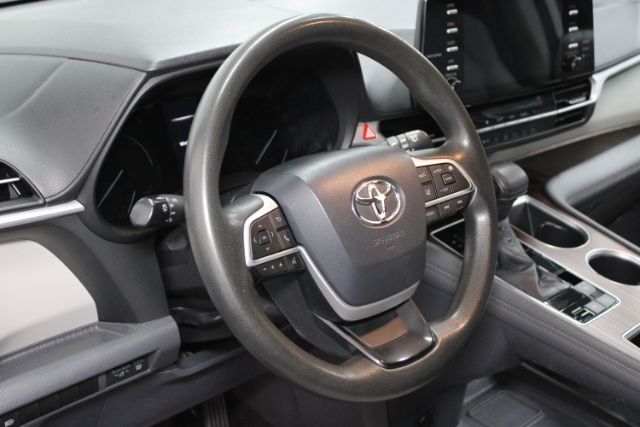 2021 Toyota Sienna LE Hybrid Chantilly VA