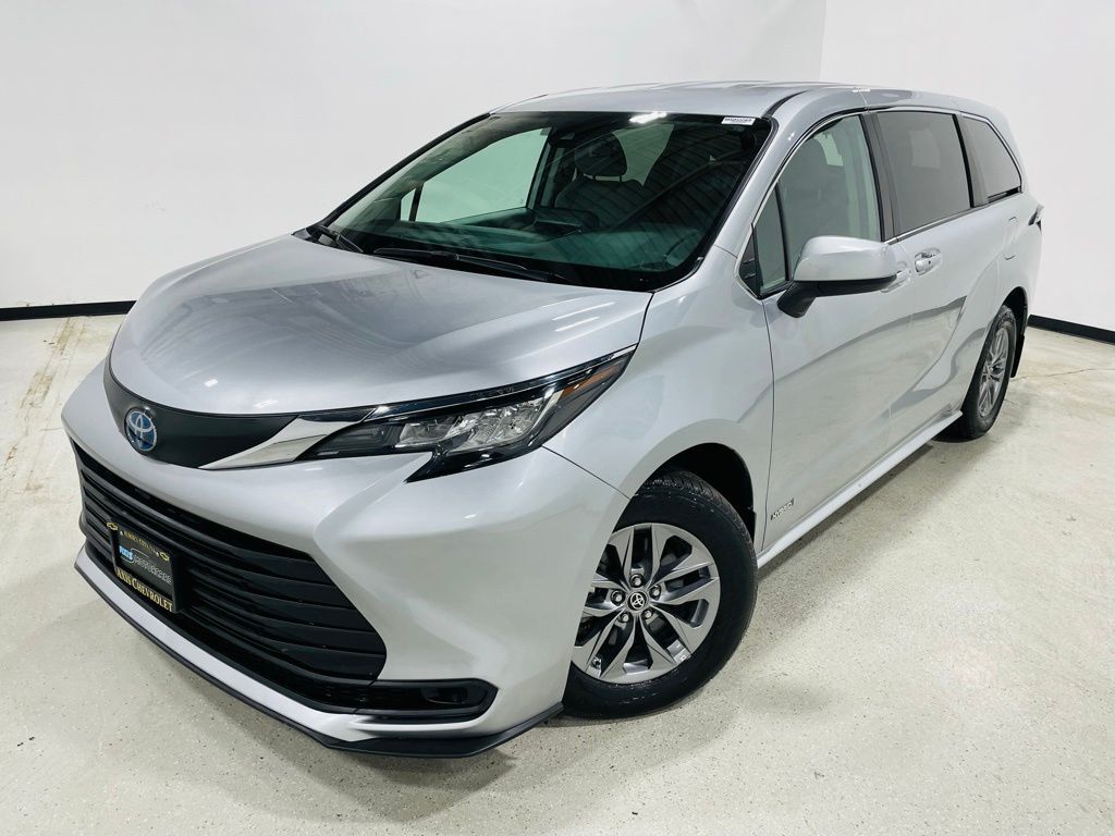 2021 Toyota Sienna LE Jersey City NJ