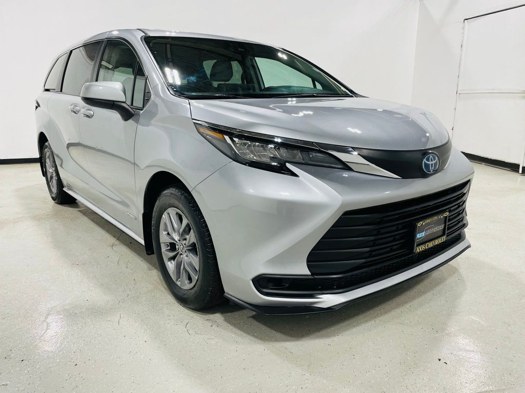 2021 Toyota Sienna LE Jersey City NJ