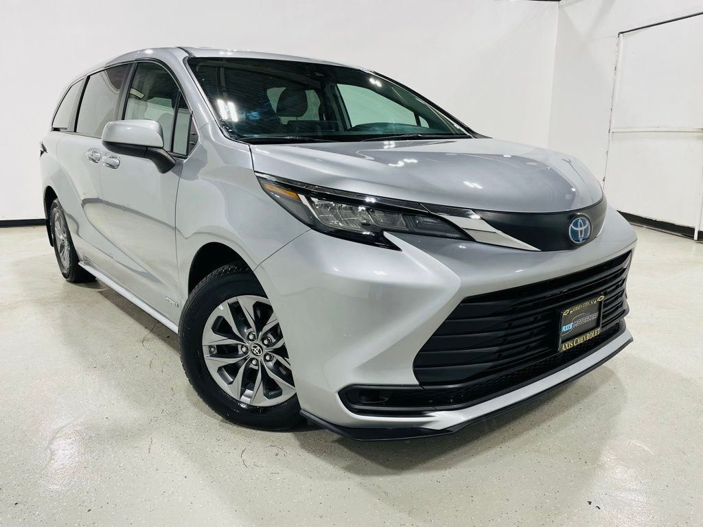 2021 Toyota Sienna LE Jersey City NJ